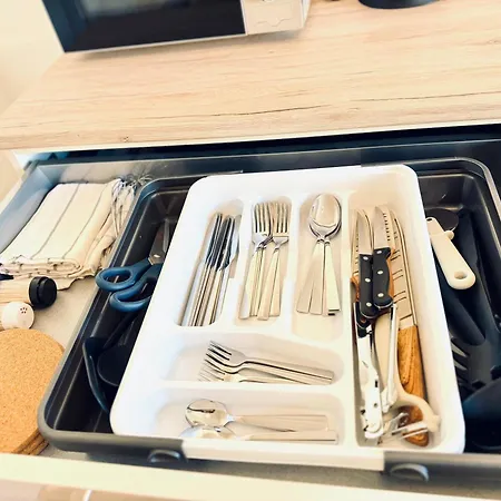 아파트 4you Koeln-frechen